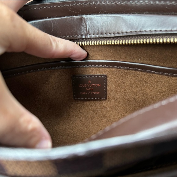 louis vuitton clutch - Picture 2 of 9